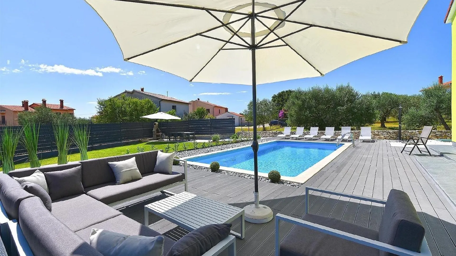 Vakantiehuis Ferienhaus Mit Privatpool Fuer 8 Personen Ca 126 Qm In Galizana, Istrien Istrische Riviera