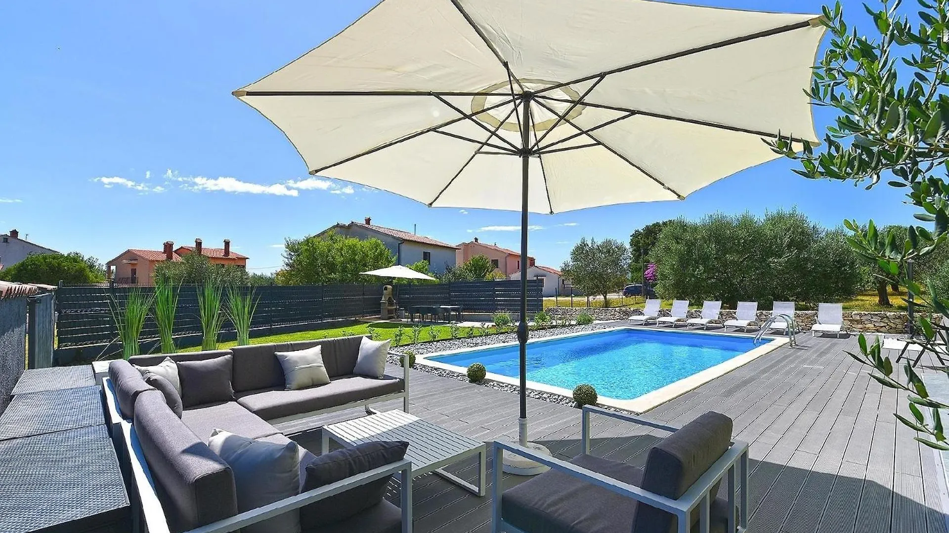 Ferienhaus Mit Privatpool Fuer 8 Personen Ca 126 Qm In Galizana, Istrien Istrische Riviera Holiday home Galizana